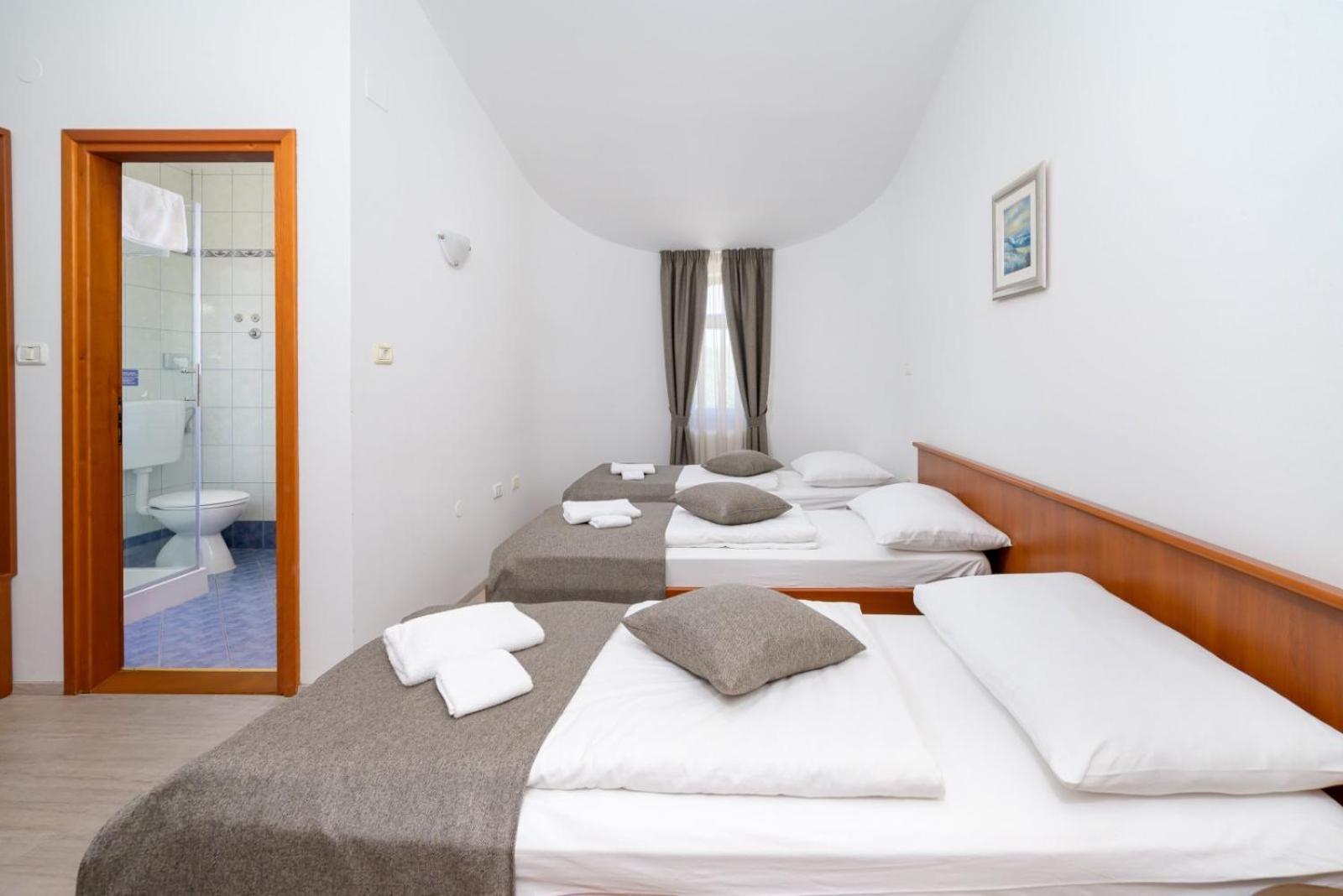 Rooms Luna Sol Крница Экстерьер фото